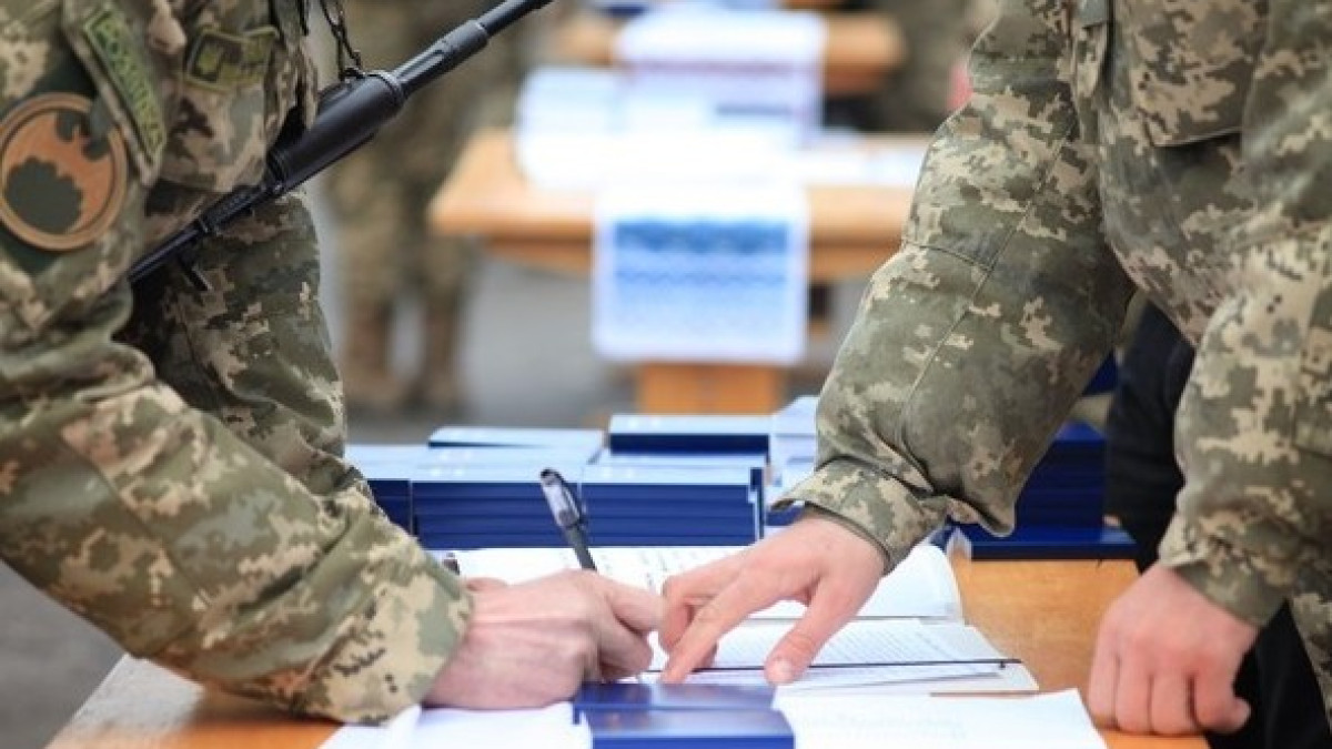 Чи мають право утримувати в ТЦК: пояснення адвоката