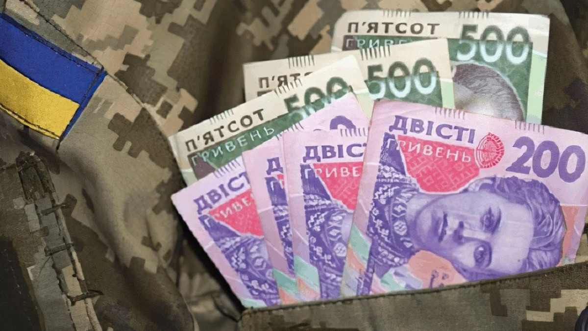 До 25 тис. грн щомісяця: хто з ветеранів та захисників має право на виплати за нагороди