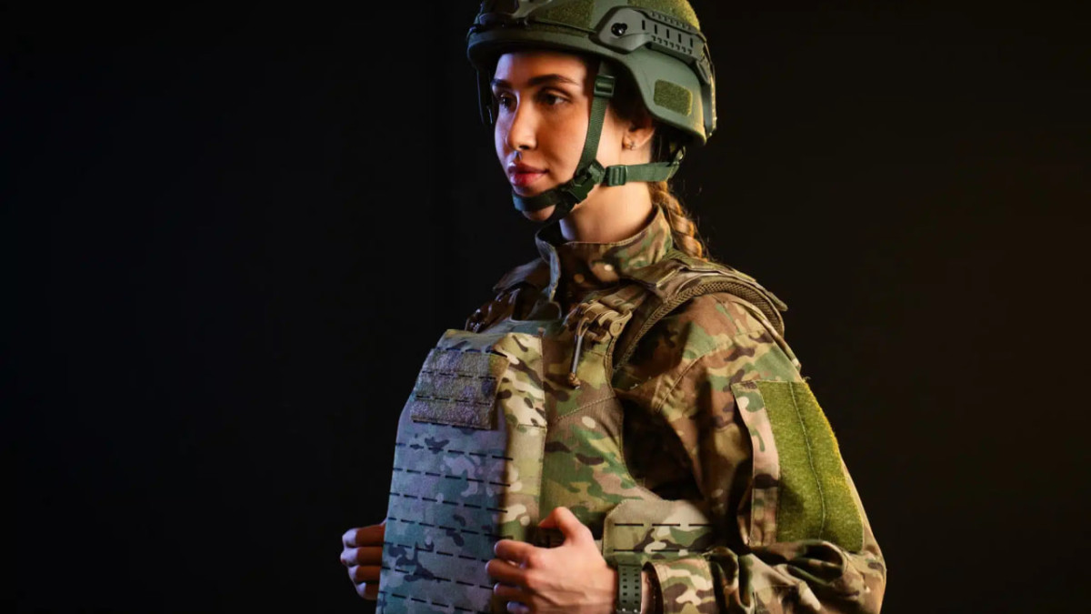 У Києві ввели компенсацію за придбання жіночих бронежилетів – як отримати кошти