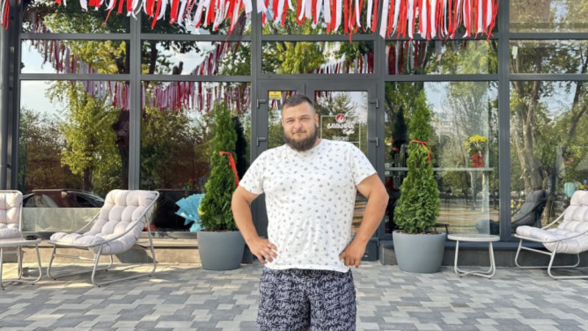 «Ідея з’явилася на вершині гори» - ветеран Олександр Неплюєв відкрив кав’ярню у Запоріжжі