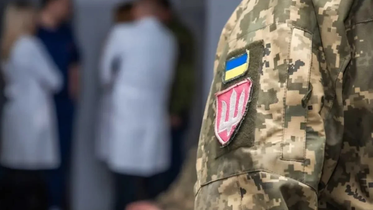 З 2026 року студентів-медиків зобов’яжуть проходити військову підготовку – подробиці