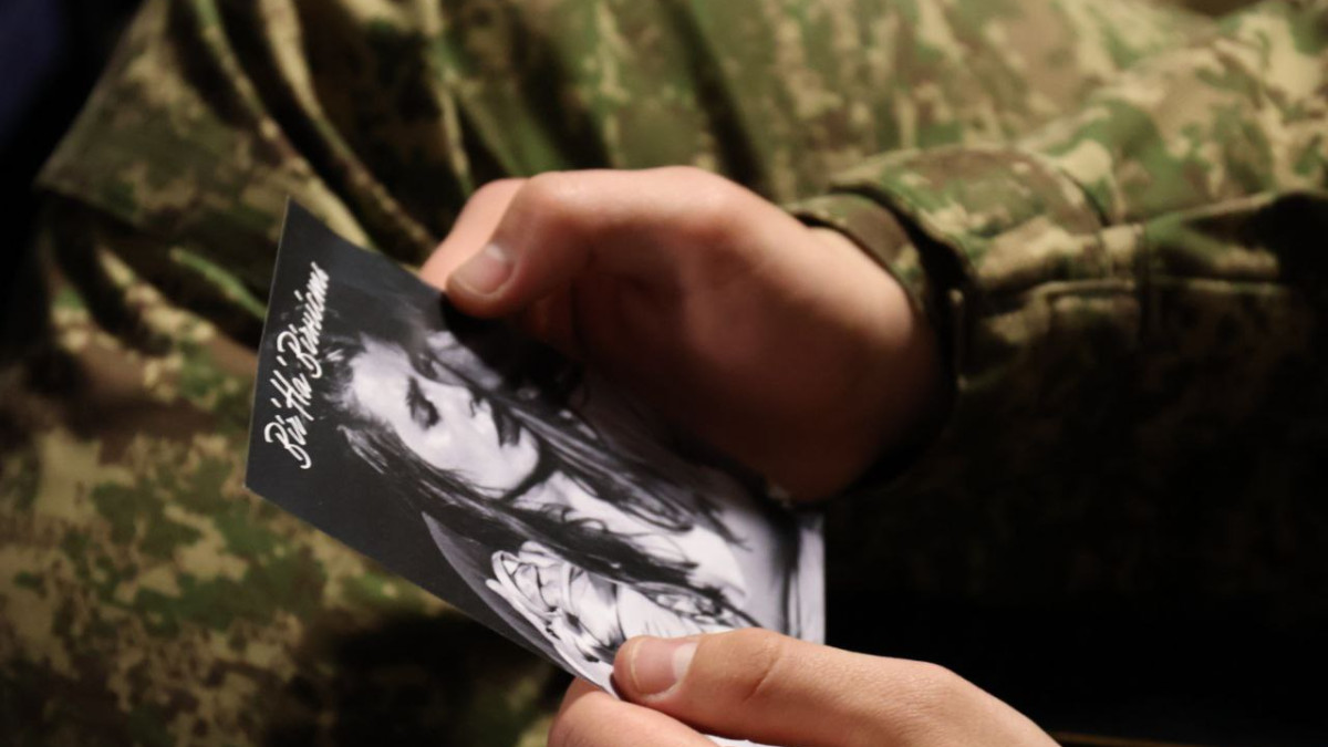 Представити жіночий погляд на війну: у Києві розпочато кастинг ветеранок у виставу 