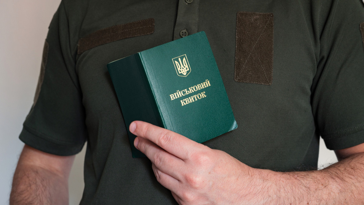 Чи можна оформити відстрочку від мобілізації, якщо є борги – роз’яснення юриста
