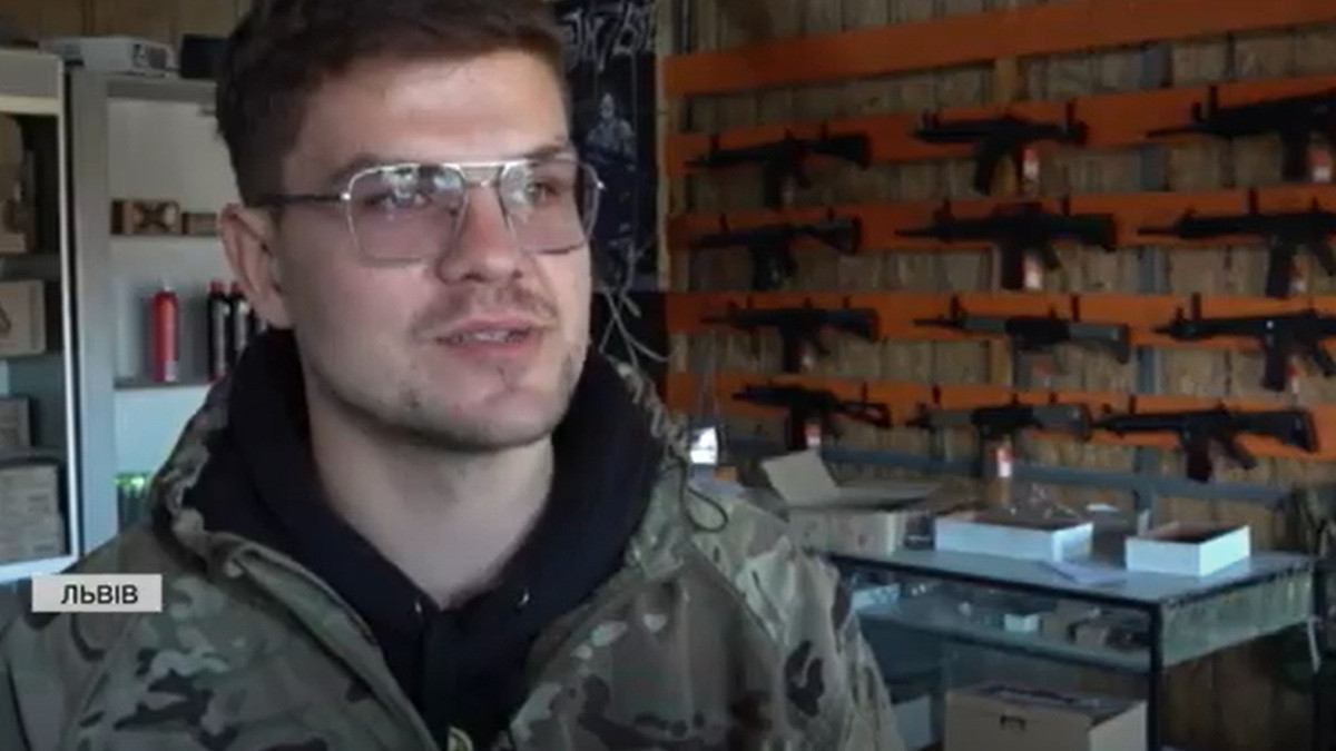 Відкрив страйкбольний клуб, чекаючи на побратима з полону: історія ветерана Максима 