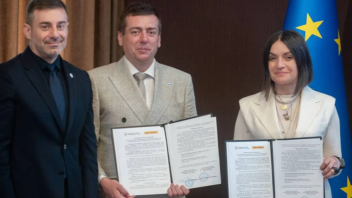 Фонд Ріната Ахметова та Офіс Омбудсмана розширюють співпрацю: сторони підписали меморандум