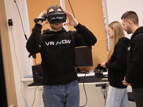 VR проти фантомного болю: у Львові встановили інноваційний тренажер для ветеранів з ампутаціями