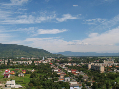 Ветеранів з родинами запрошують на безкоштовний відпочинок на Закарпатті – подробиці