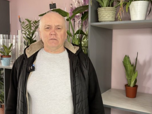 «Місце, яке заспокоює»: ветеран з Волині відкрив квітковий бізнес за грантові кошти