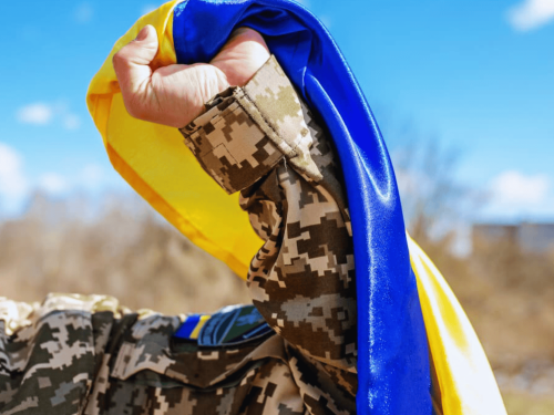 Кафе, перукарні, медичні послуги – у Луцьку 11 бізнесів надають знижки ветеранам
