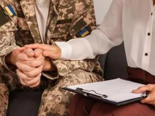 Без черг та за підтримки координатора: у Києві стартує проєкт медичного супроводу ветеранів