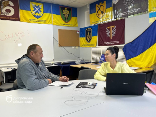 Безкоштовна юридична підтримка – у Дніпрі ветеранам допомагають захистити свої права