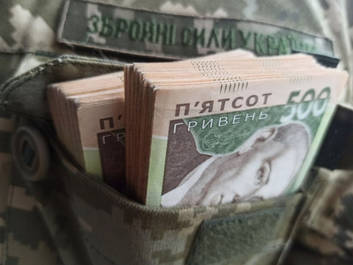Як військовим та ветеранам з інвалідністю отримати грошову допомогу – подробиці