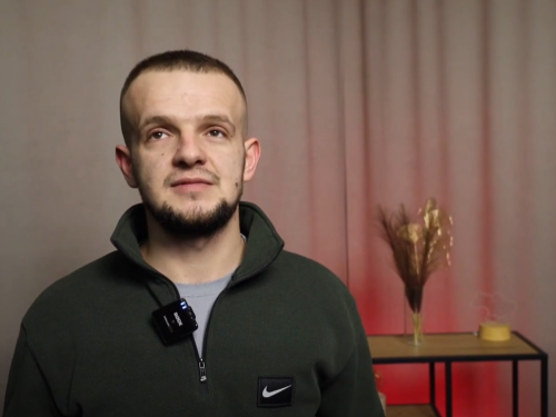 Повернувся з війни й почав заново – ветеран з Прикарпаття Іван Демидів відкрив виїзну хімчистку