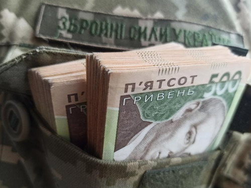 Перерахунок грошового забезпечення військових: хто та скільки може отримати