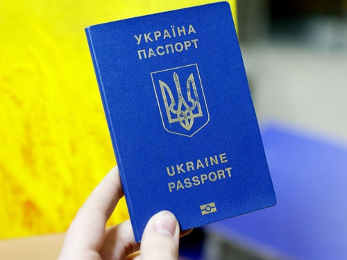 Військовозобов’язаним за кордоном спростили оформлення паспортів – деталі