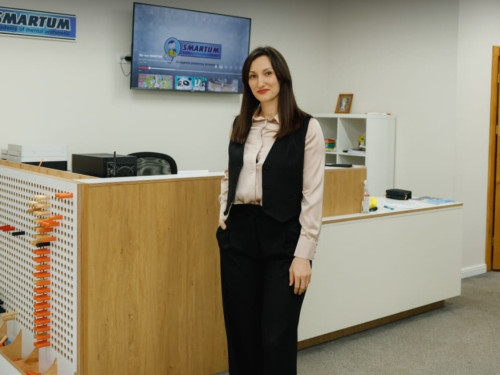 Бізнес – як терапія: дружина ветерана розвиває дитяче кафе та освітній центр на кошти гранту