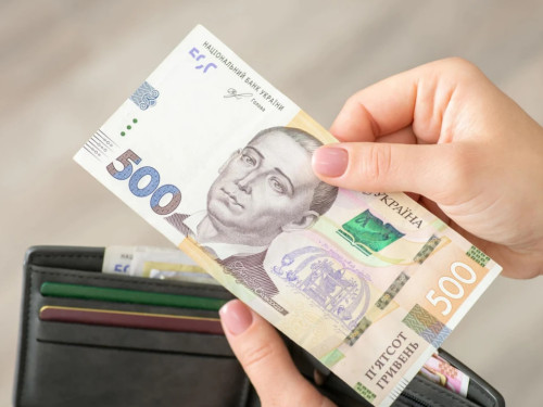 В Україні затвердили новий зразок посвідчення для отримувачів державної соціальної допомоги: що змінилося
