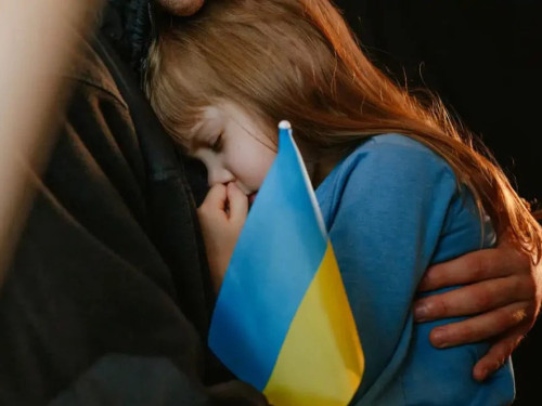 Родинам загиблих та безвісти зниклих захисників, де є першокласники, виплачують допомогу – подробиці