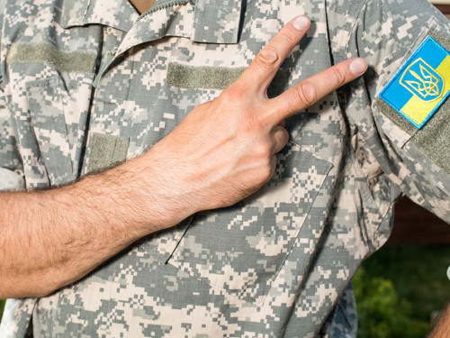 Вирощування равликів і полуничні сади – як Український ветеранський фонд допомагає відкрити бізнес