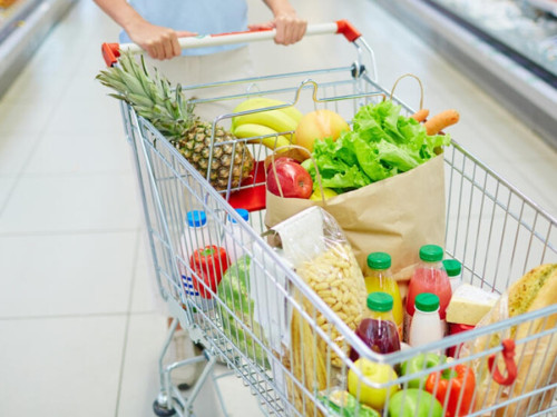 Ціни на продукти в 2025 році: чи доведеться українцям затягнути пояси в найближчі місяці