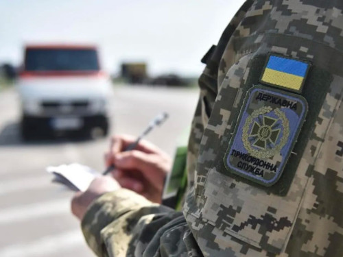 Чи можуть прикордонники визнати шлюб фіктивним та відмовити у виїзді – рішення суду
