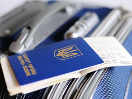 Уряд змінив правила допомоги ВПО: нові умови довідок, виплат і перебування за кордоном