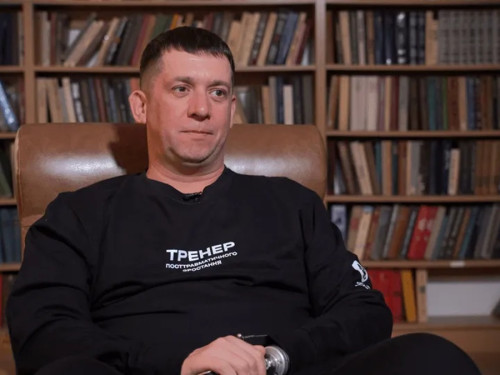Спорт як точка росту: захисник Маріуполя Роман Мещеряков після ампутації та полону став тренером з посттравматичного зростання для ветера