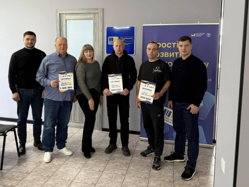 Столярна майстерня, SPA-купель та переробка продукції: ветерани на Черкащині розвивають бізнес на грантові кошти
