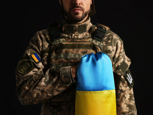 Чому меморіалізація — це не лише пам’ятники: історик Антон Лягуша пояснив, як сьогодні формується пам’ять про війну