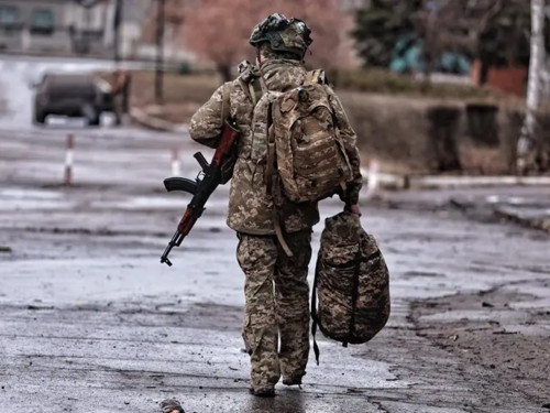 Повернення із СЗЧ: кого  поновлять на службі, а кому загрожує кримінальна відповідальність